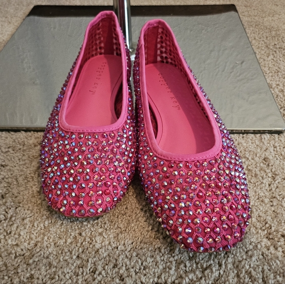 Shine inferno pink fishnet flats - Picture 2 of 3